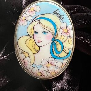 Tarina Tarantino Barbie Ring